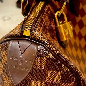 Brown Louis vuitton speedy